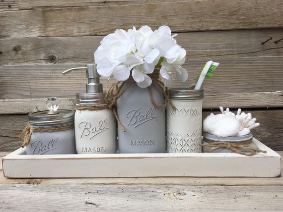 Boho-chic bathroom style