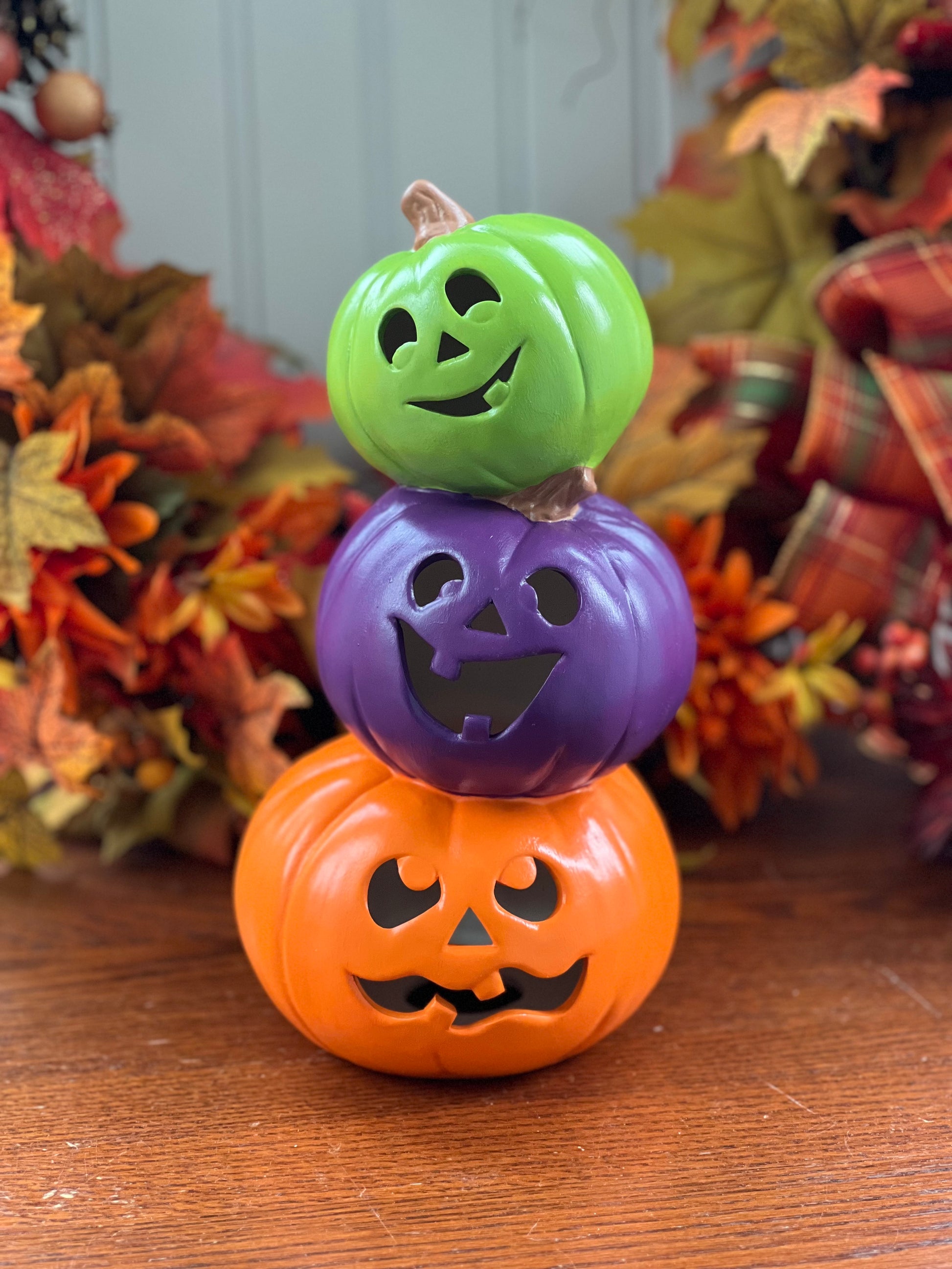 Solar-powered ceramic pumpkins