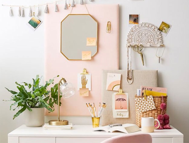 dorm desk decor