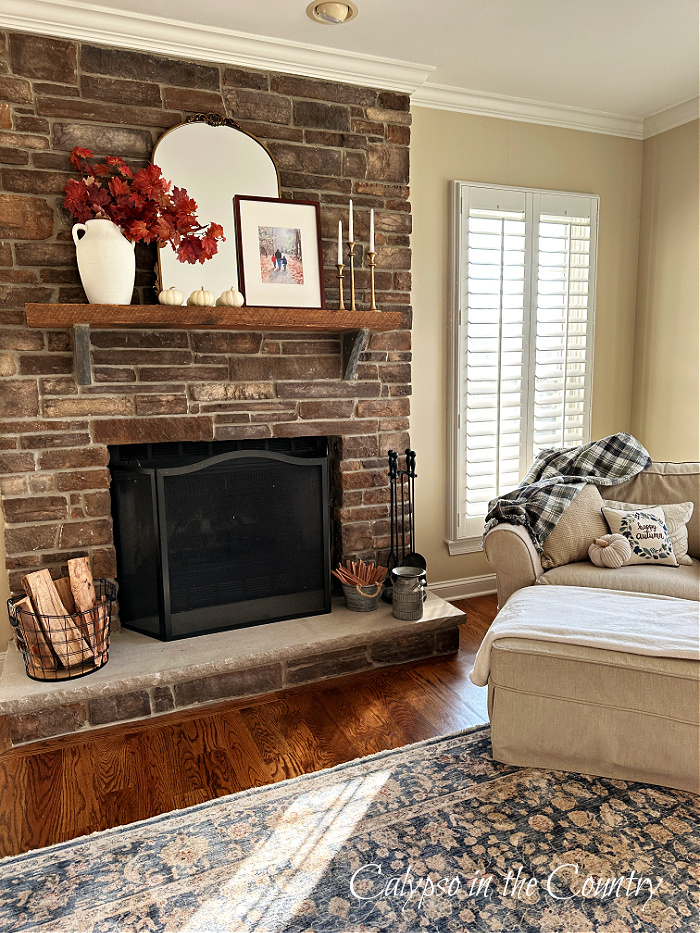 cozy fall mantel decorations
