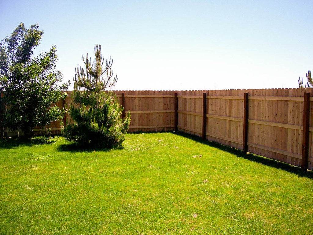 vinyl privacy fence cost per foot