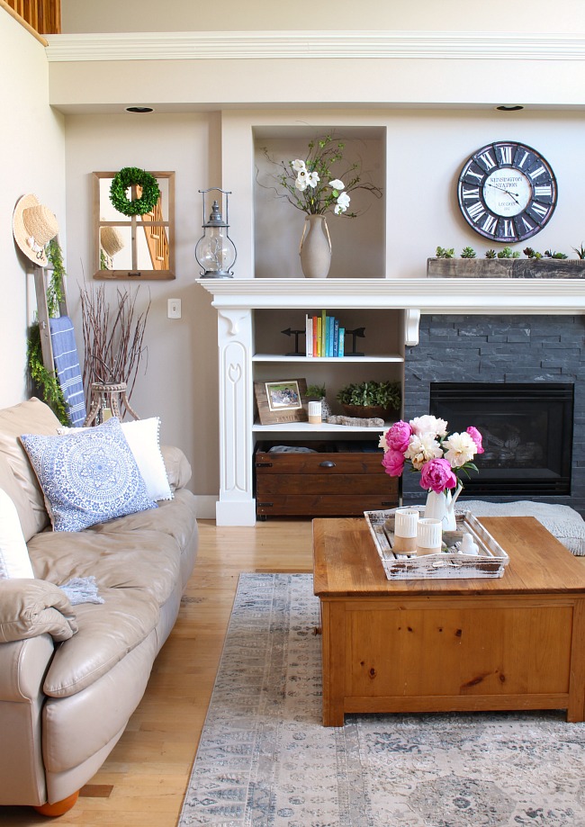 farmhouse living room essentials