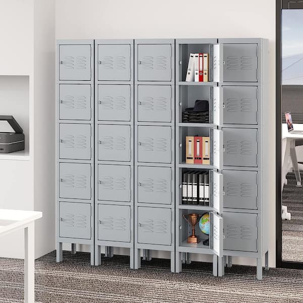 Expandable locker shelves