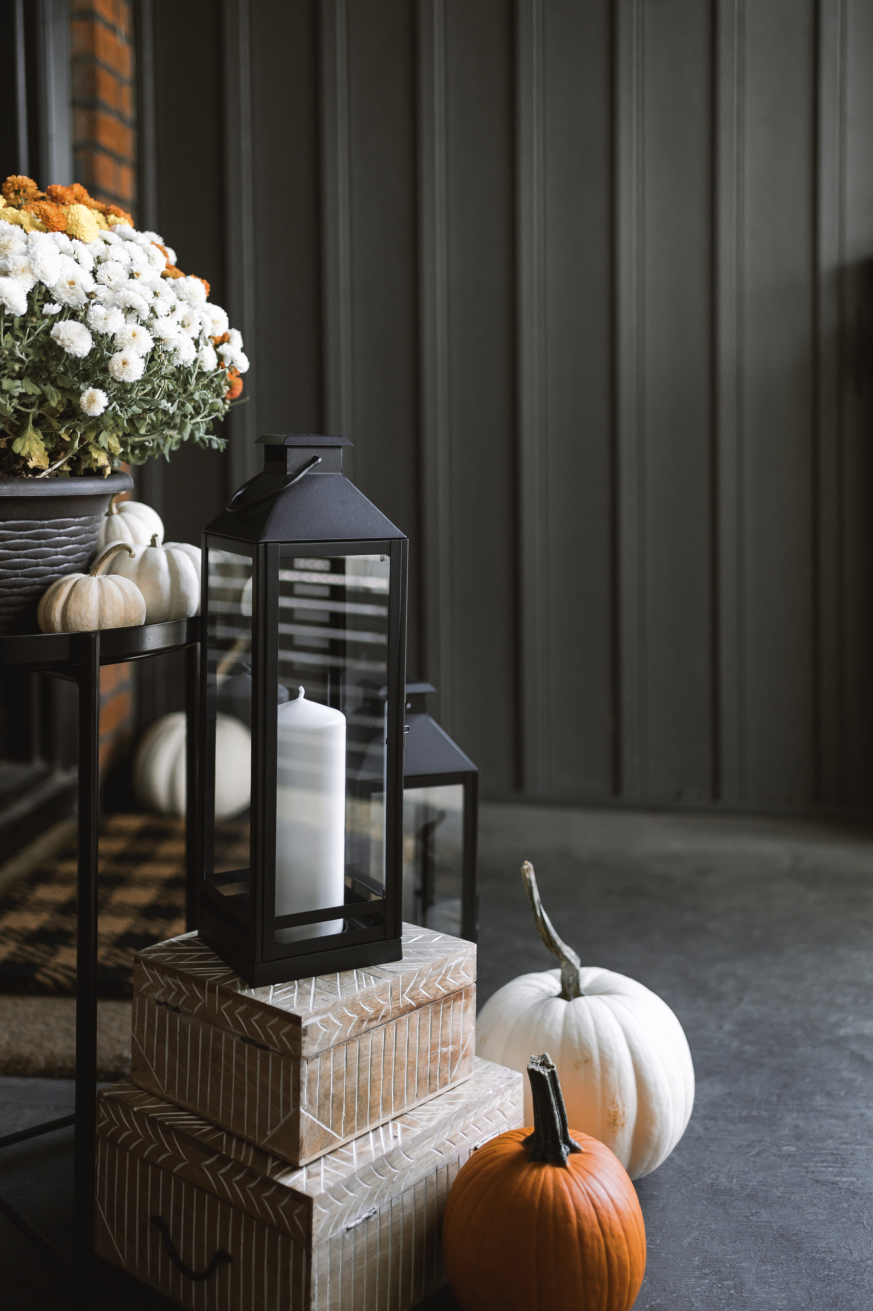 cozy minimalist fall decor