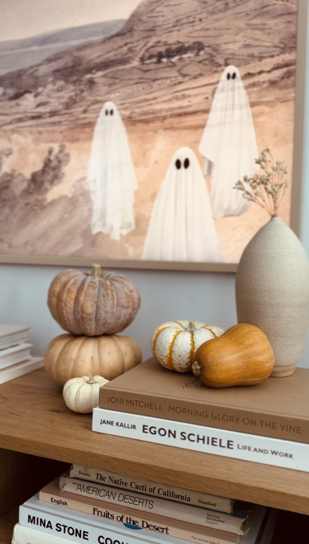 simple fall mantel decor