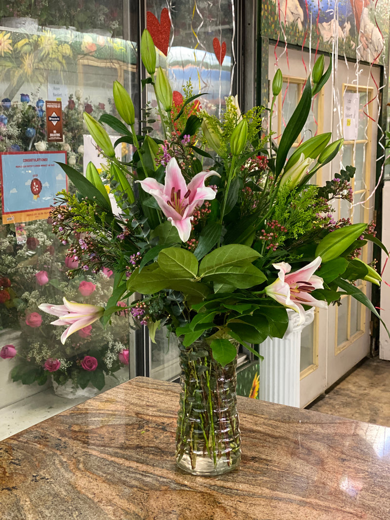 Pink lily themed party supplies