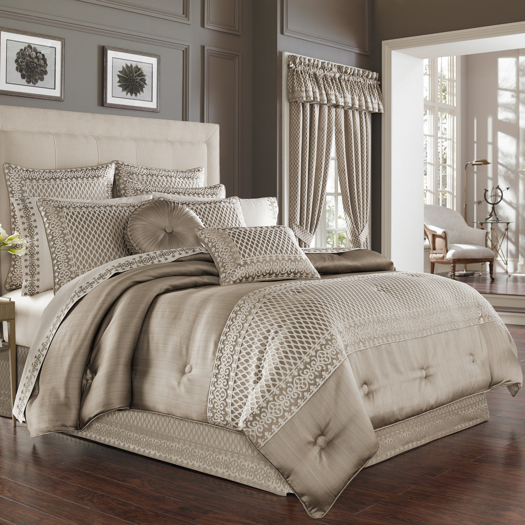 all-season weight queen comforter