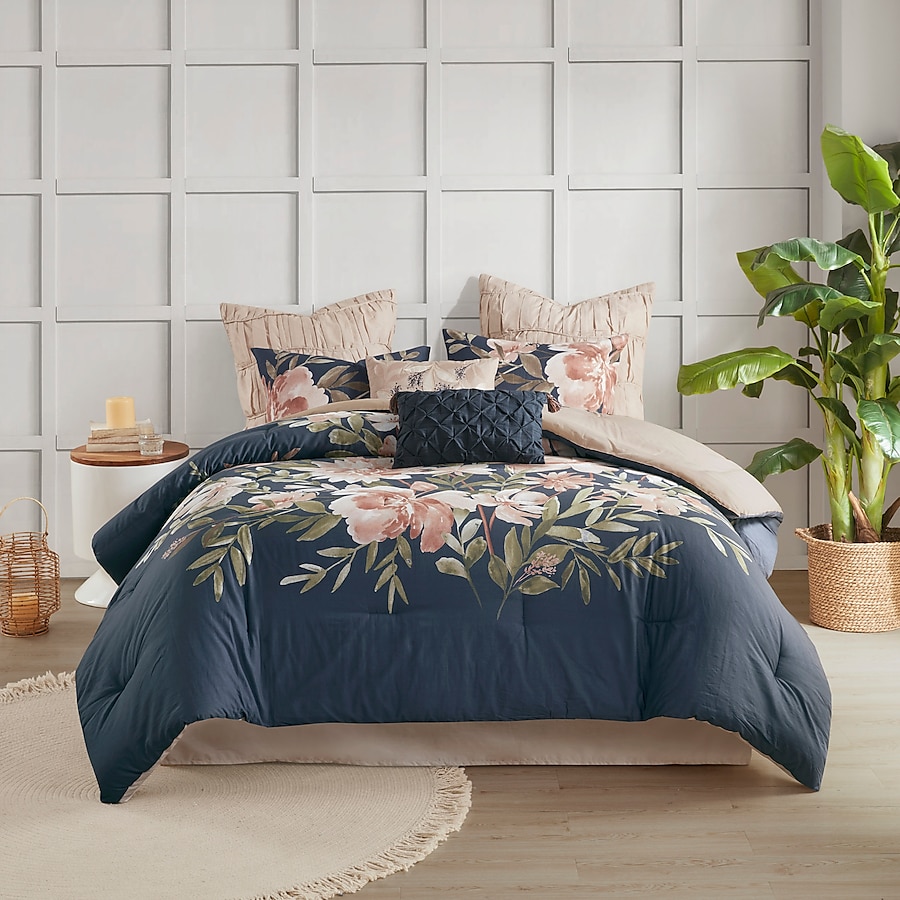 all-season weight queen comforter