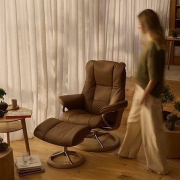 Recliners with lumbar heat