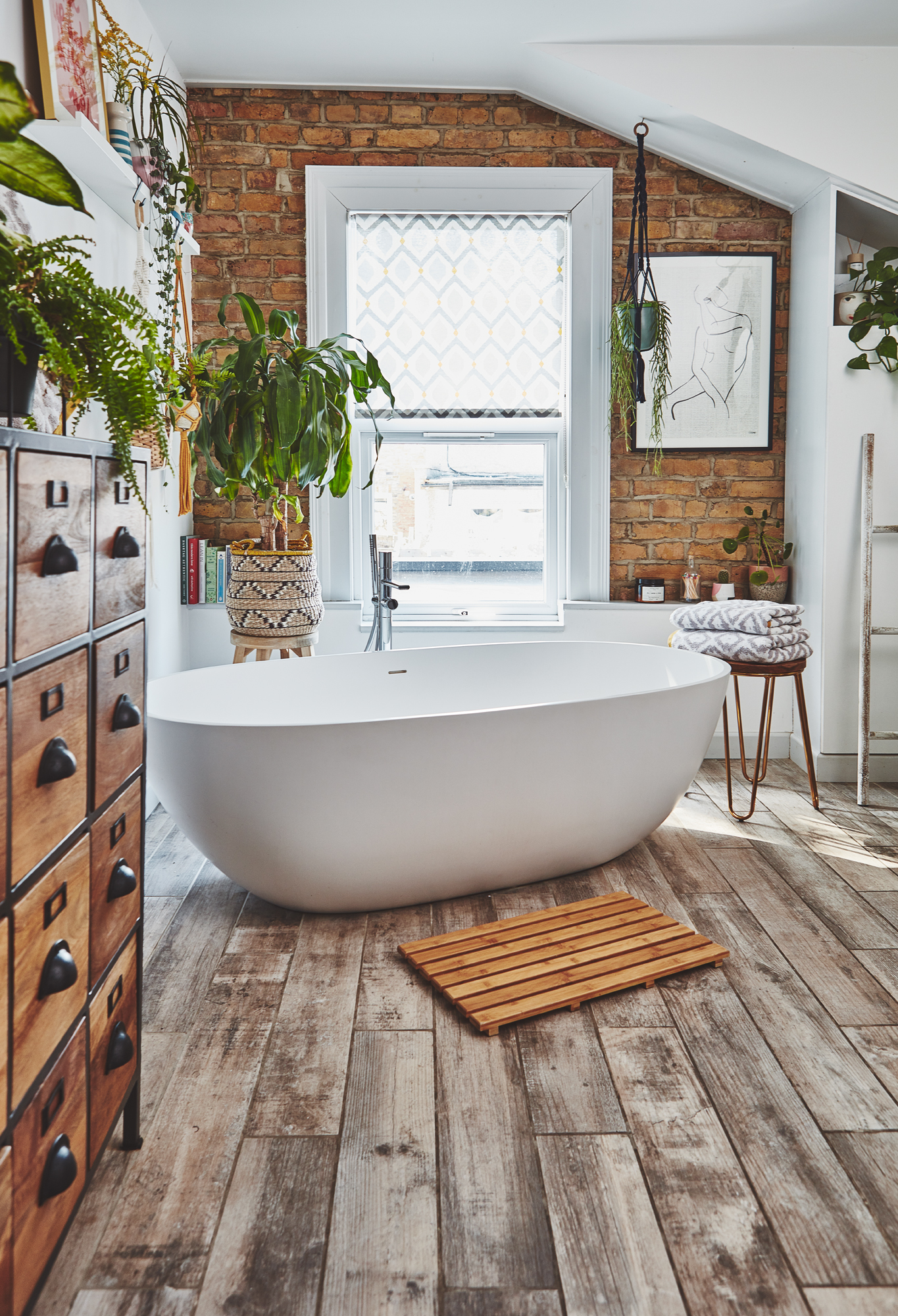 Rustic Bathroom Lighting