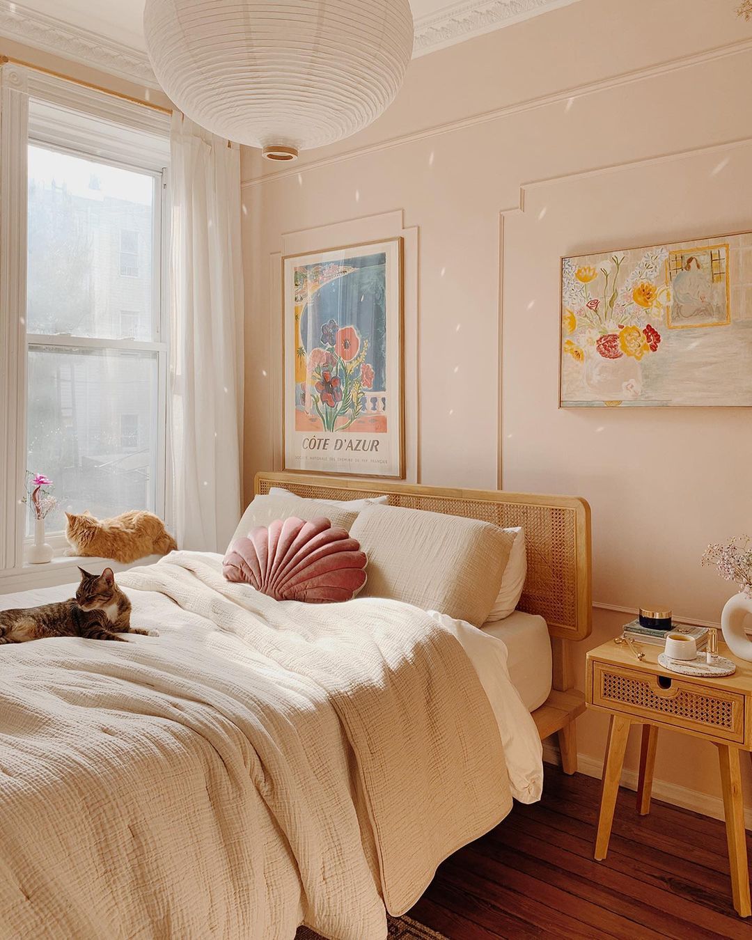 cozy chaos decor